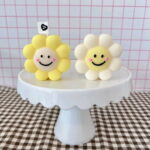 Simley Flower Happy Daisy Candle Mold
