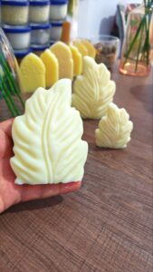 Large Luxury Palm Leaf Candle Mold - Image 7