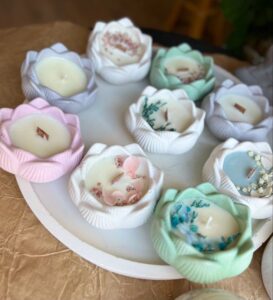 Lotus Shape Candle Holder - Image 6