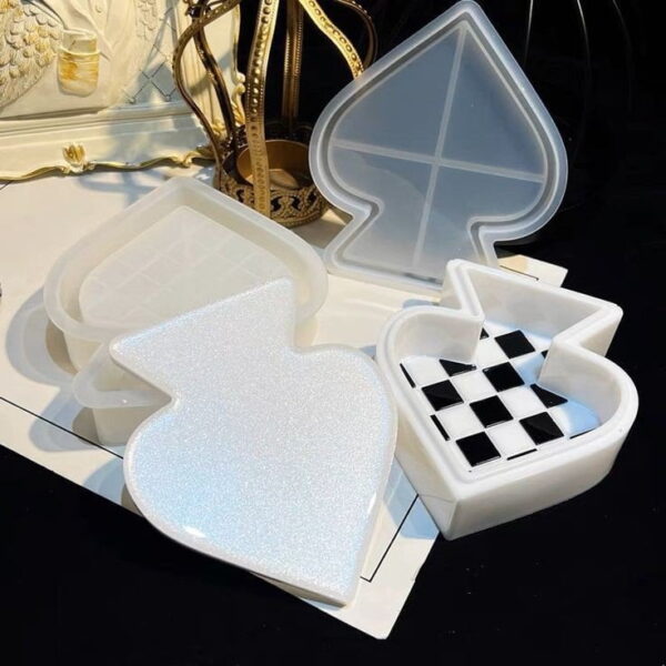 Spades Box Mold
