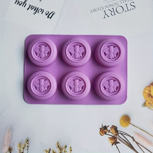 6 Holes Round Bee Pattern Silicone Mould