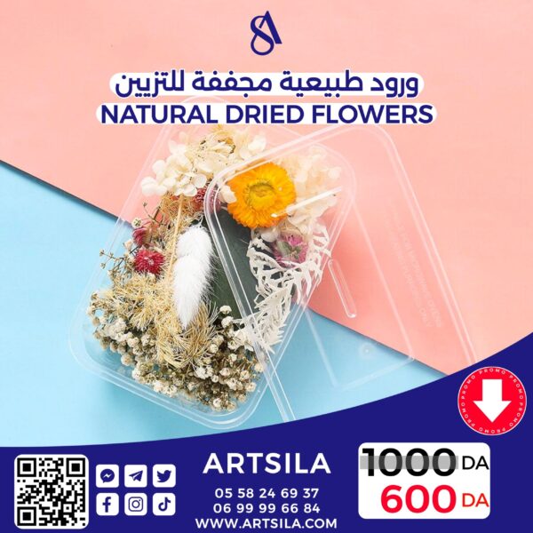 A BOX OF NATURAL DRIED ROSES