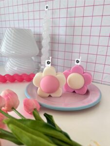 HUGE DAISY CANDLE MOLD - Image 8