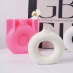 SMALL DONUT VASE MOLD - Image 2