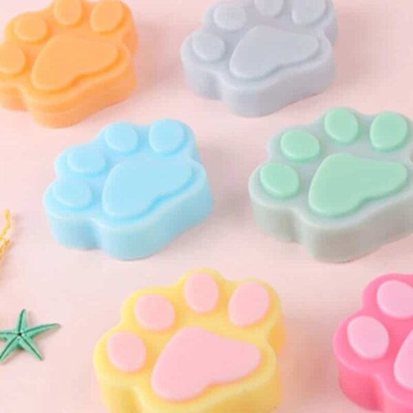 THE PAW MOLD