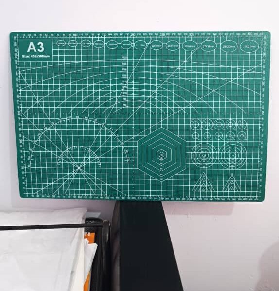 سطح عمل كبير